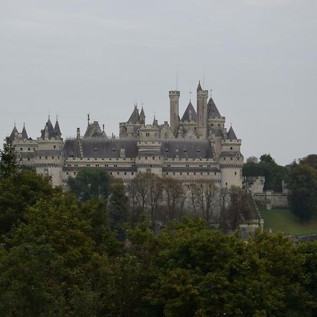 Holiday Home Castle View ピエールフォン エクステリア 写真